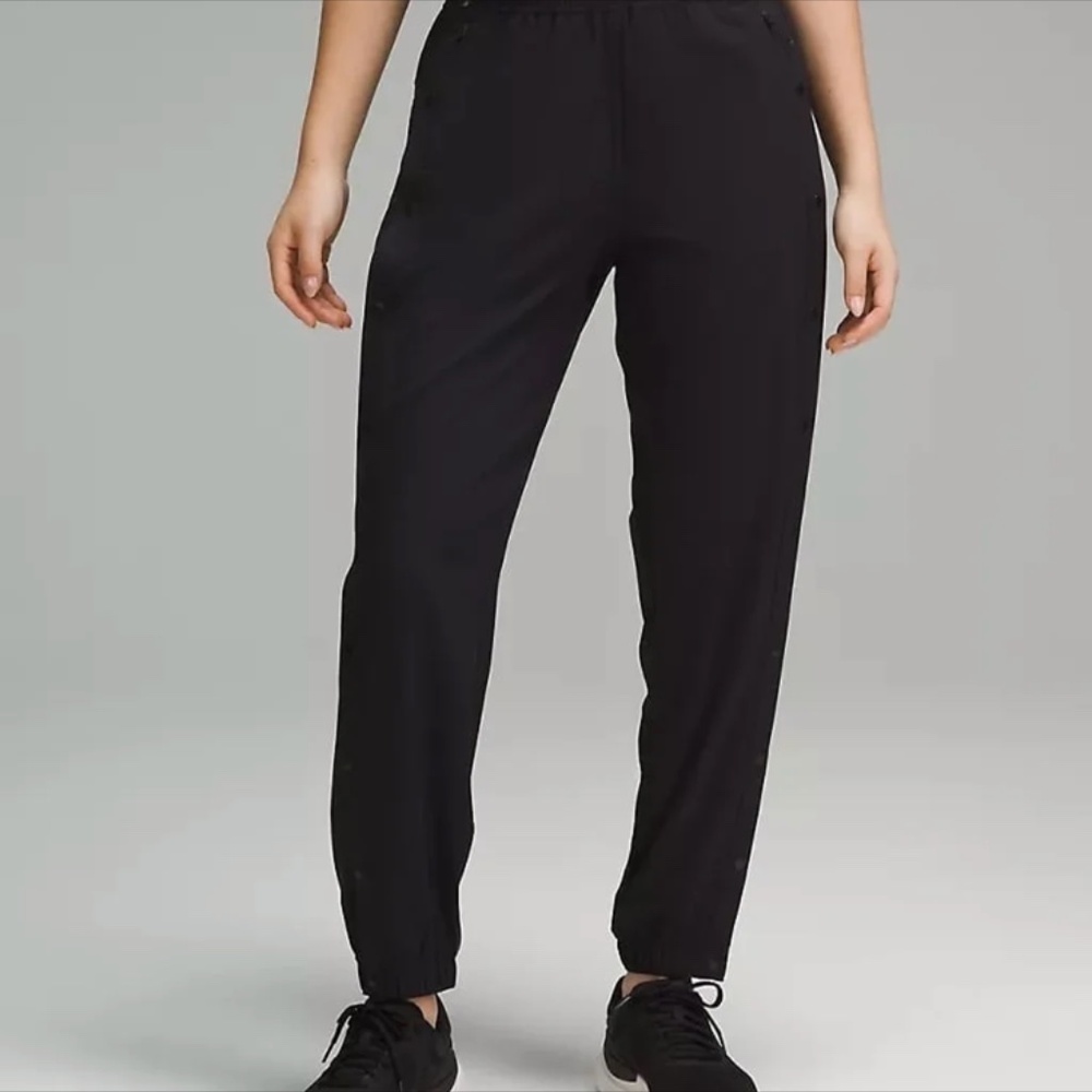 Lululemon Tear-Away Tearaway Mid-Rise Track Pant Size 4 NWT! - Picture 5 of 5